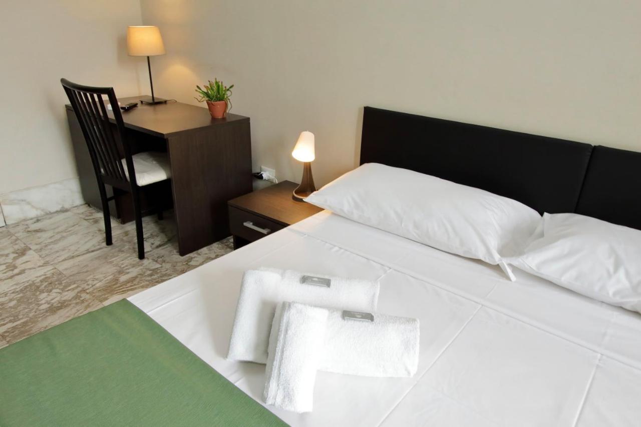 Lucky Stars Rooms Рим Экстерьер фото