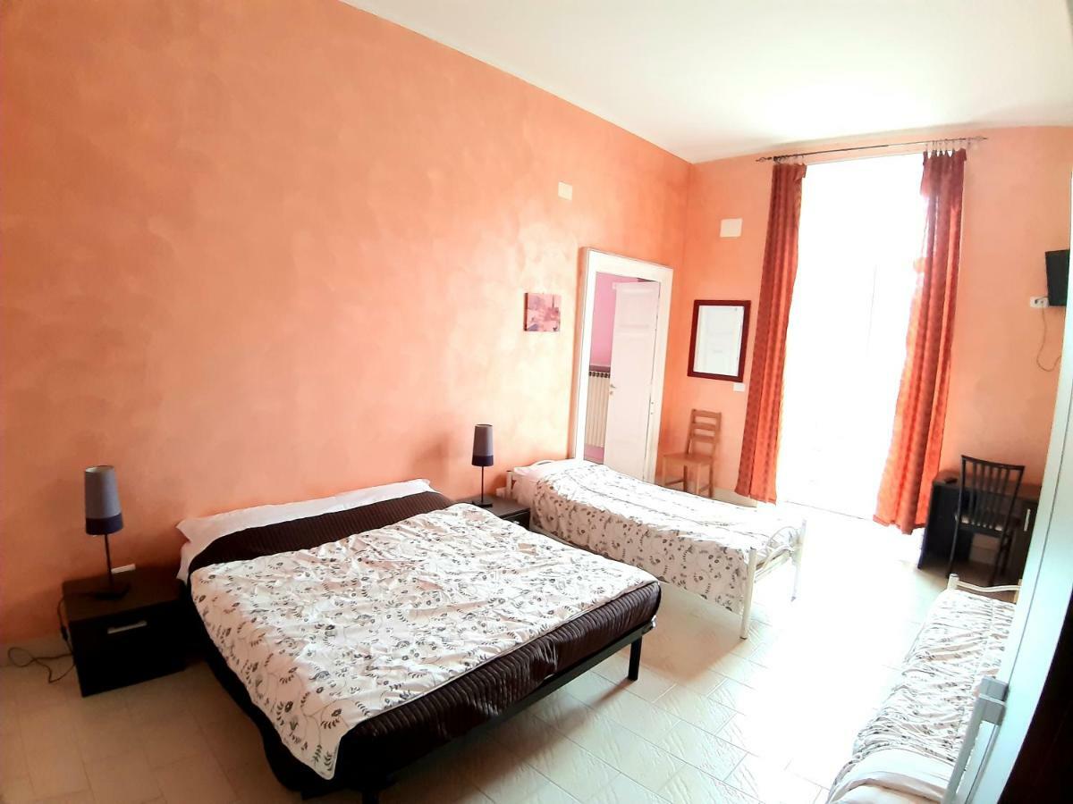 Lucky Stars Rooms Рим Экстерьер фото